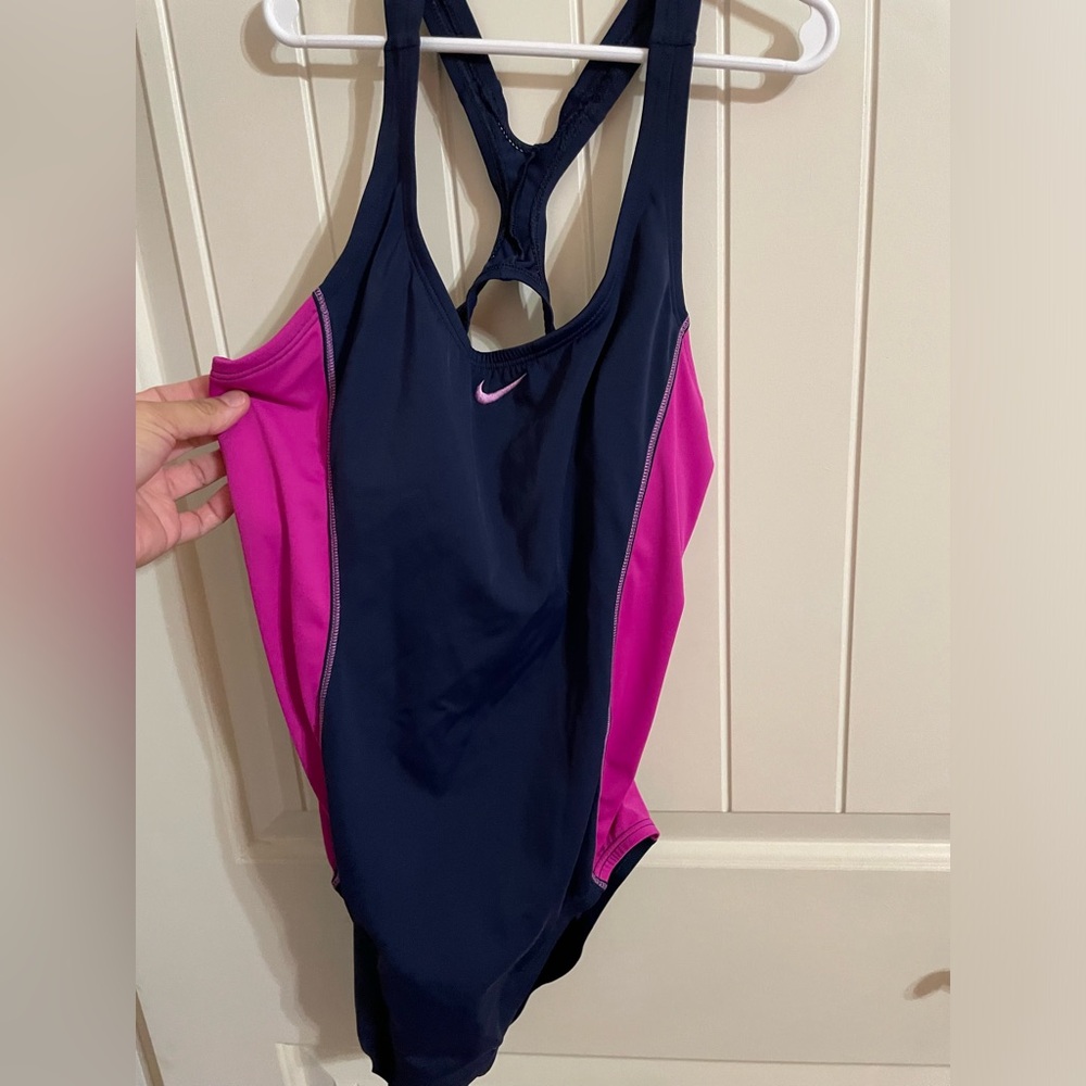 Nike Surge Powerback One Piece ‘Black/Fuchsia’ Swim Suit Woman’s Size Large